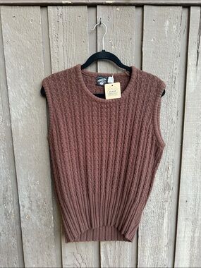 Vintage Cashmere Brown Cable-Knit Sleeveless Sweater Vest